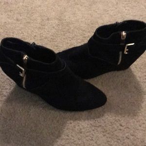Black booties boot wedges size 8